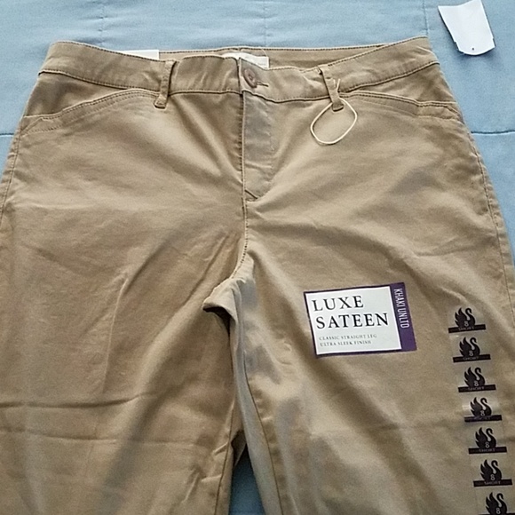 GLORIA VANDERBILT KHAKI PANTS SIZE 8 SHORT - Picture 3 of 7